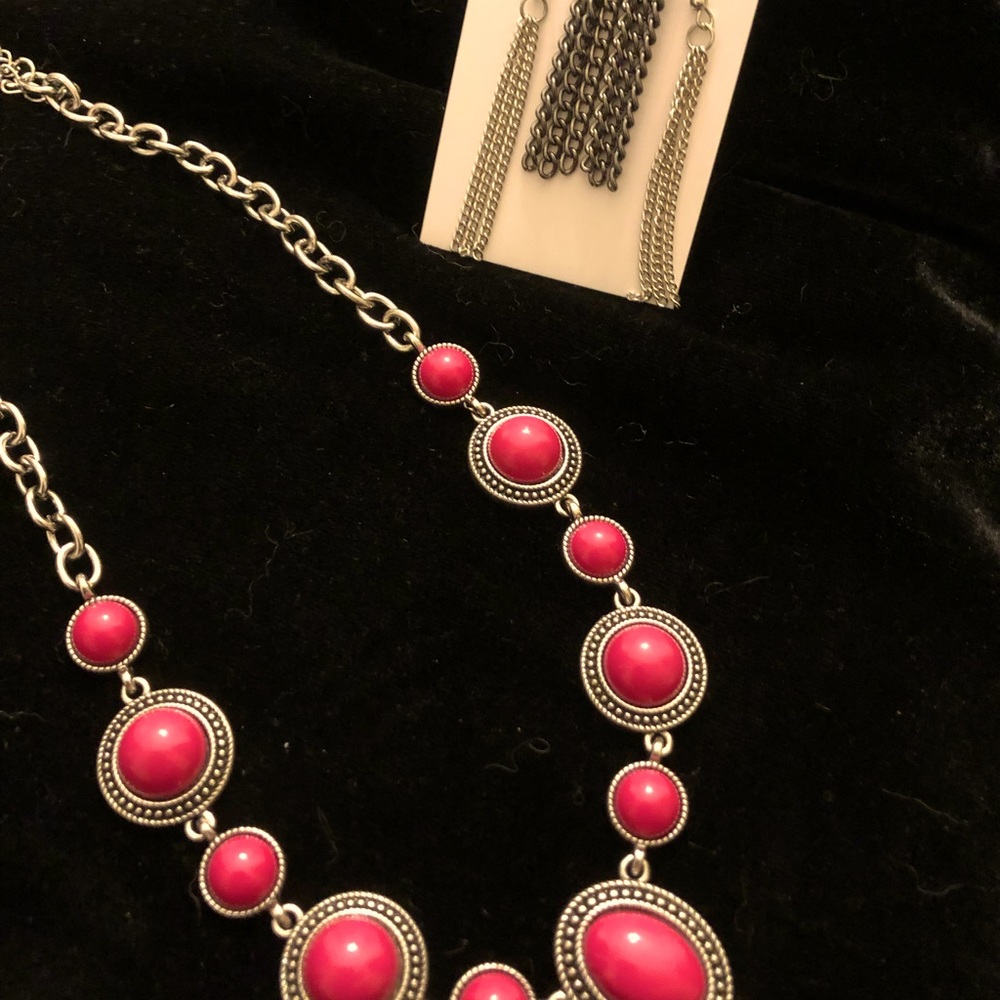 Necklace & earrings